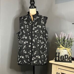 Coldwater Creek Black and White Snowflake Vest